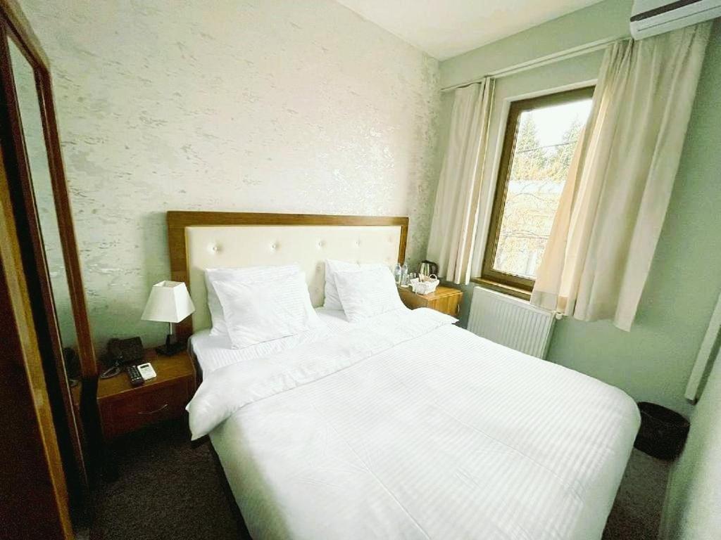 The Rogashome Tbilisi Luaran gambar