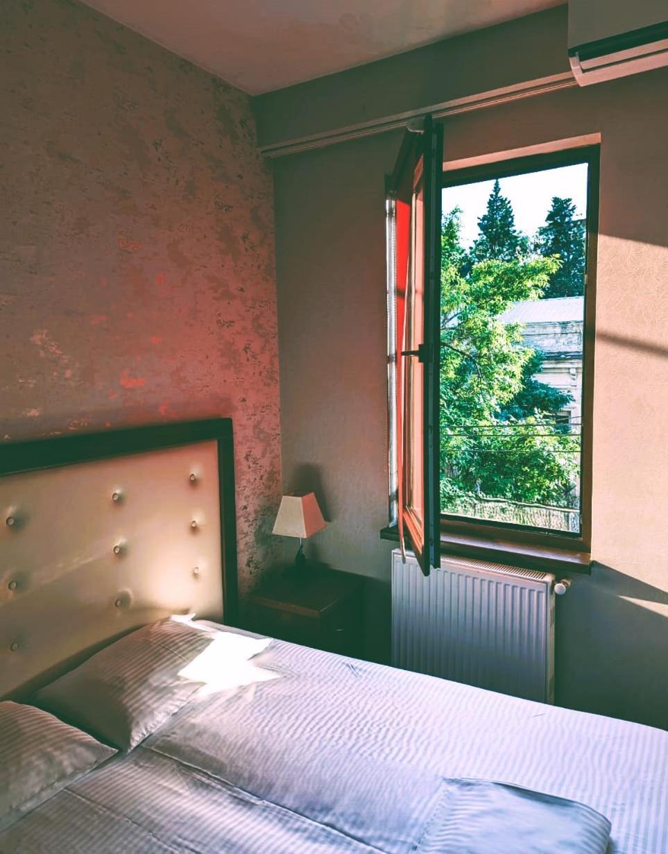 The Rogashome Tbilisi Luaran gambar